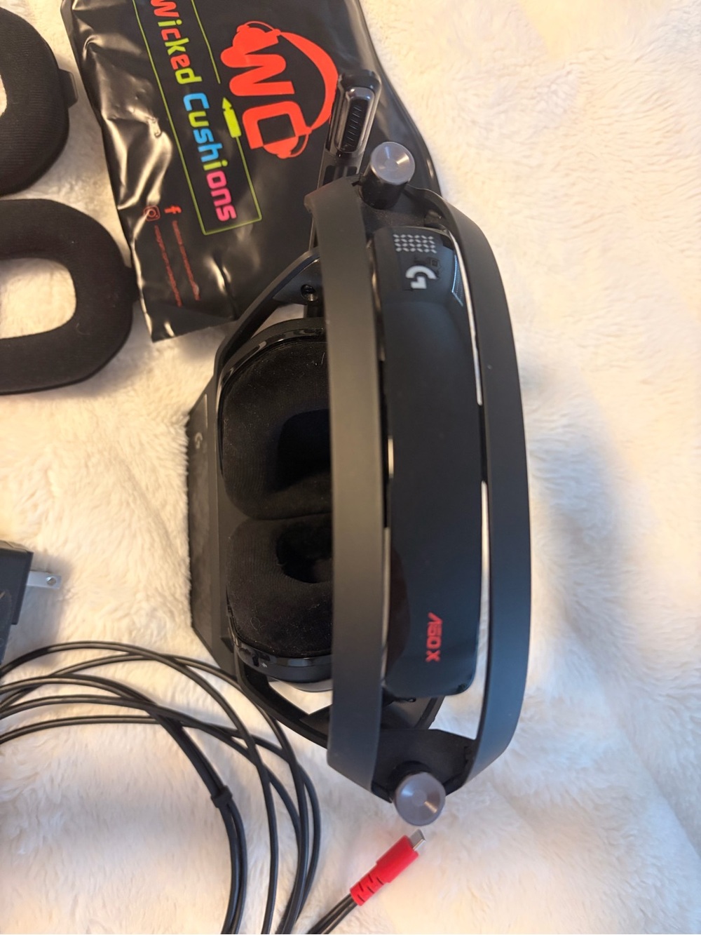Logitech G Astro A50 X Black Wireless Gaming Headset with Red Accents - Picture 8 of 8